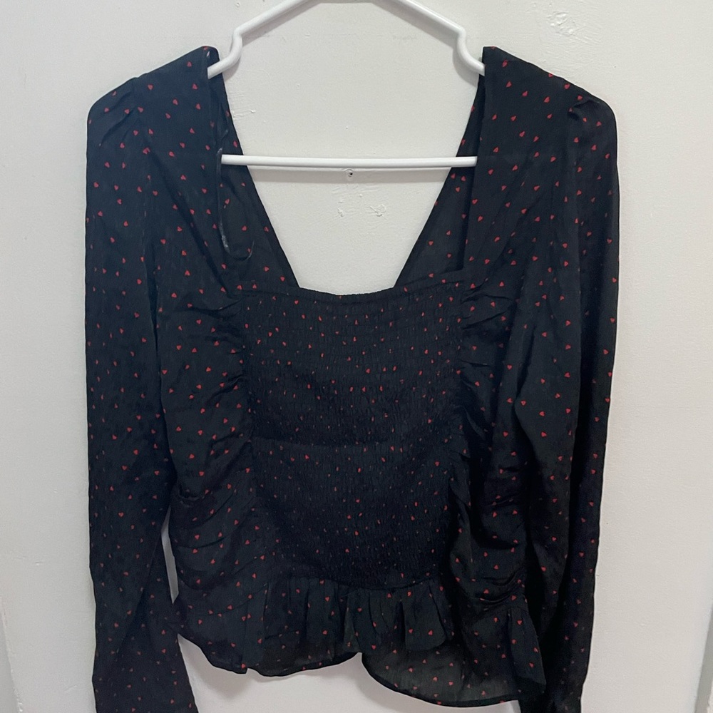 Top black with red hearts
